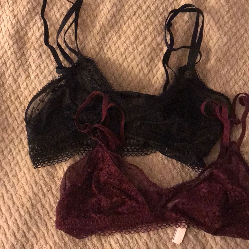Two Victoria secret bras